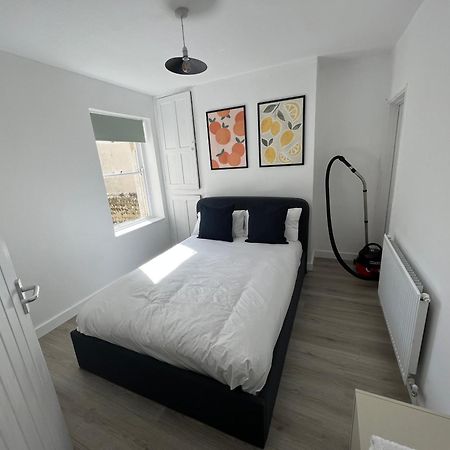 Littlehampton House - 4 Bedroom House Sleeps 8 Zewnętrze zdjęcie